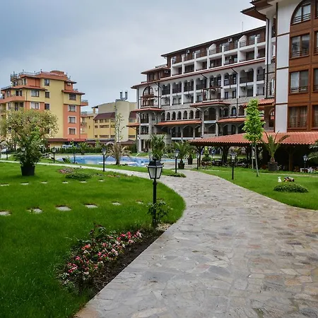 Olymp Aparthotel Апарт-отель 4*