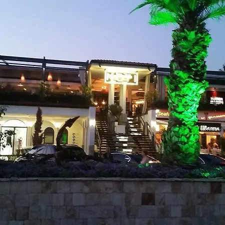 Olymp Apartcomplex 4*