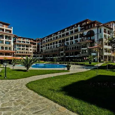 Olymp Aparthotel 4* Свети-Влас