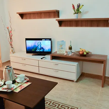 Olymp Aparthotel 4* Свети-Влас