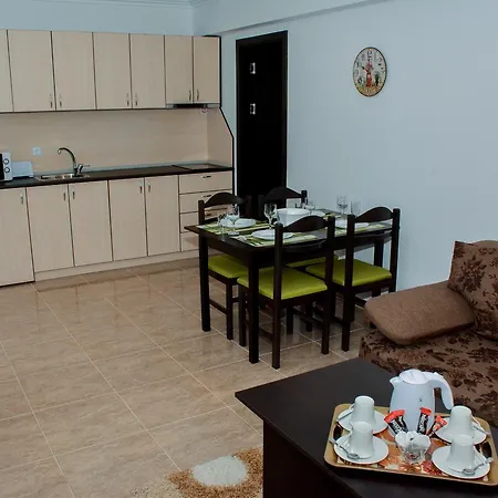 Olymp Aparthotel 4* Свети-Влас